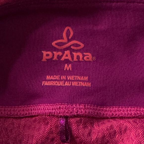 PrAna Medium Misty Knicker Capris Legging Geometric Stretch Wicking Shirred Pink - Picture 7 of 7